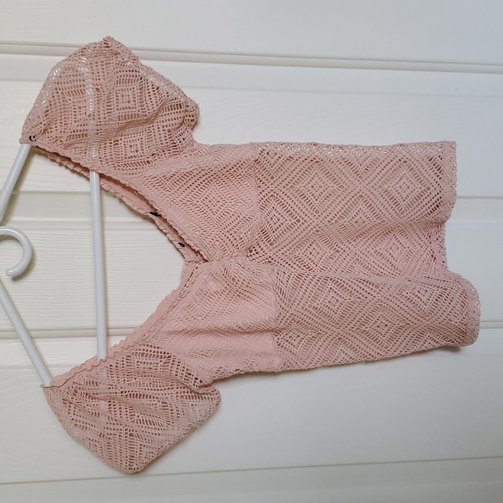 Pink crochet v-Neck Top